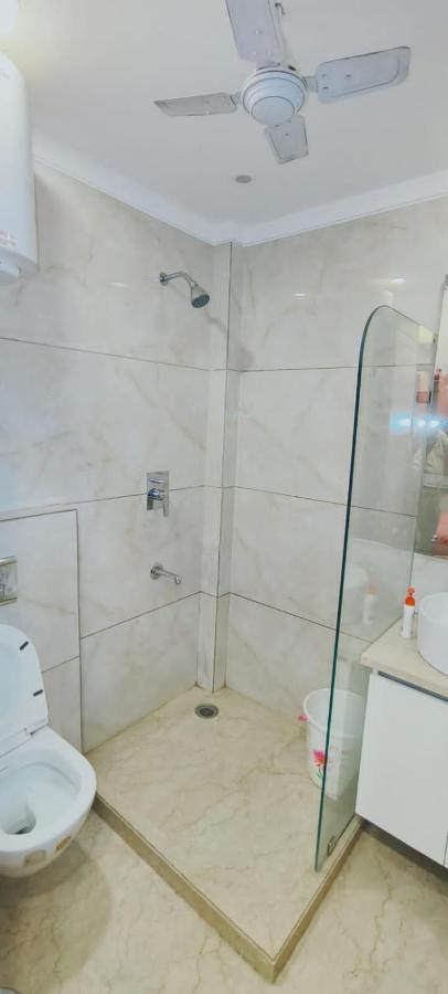 Vinanda Home Stay Yeni Delhi Dış mekan fotoğraf